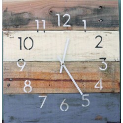 Dřevěné hodiny na stěnu rustikální ELIZEJ